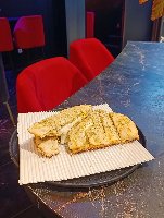 پیتزا کالزونه چیکن آلفردو